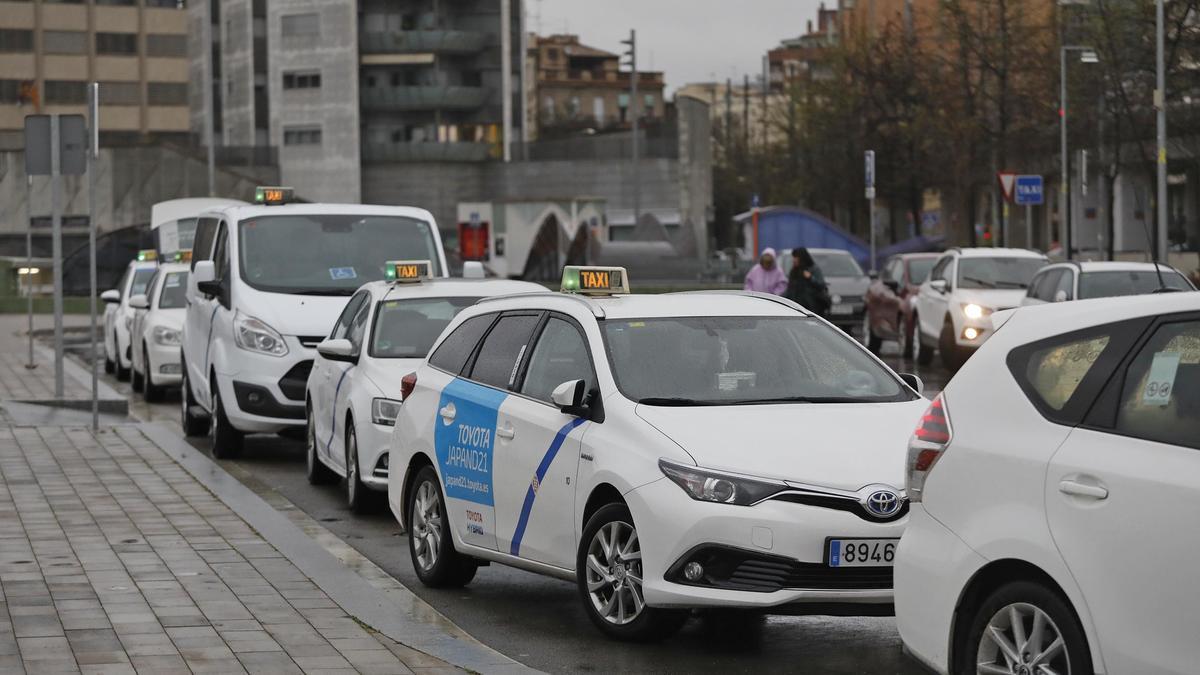 Taxis al parc Central de Girona.