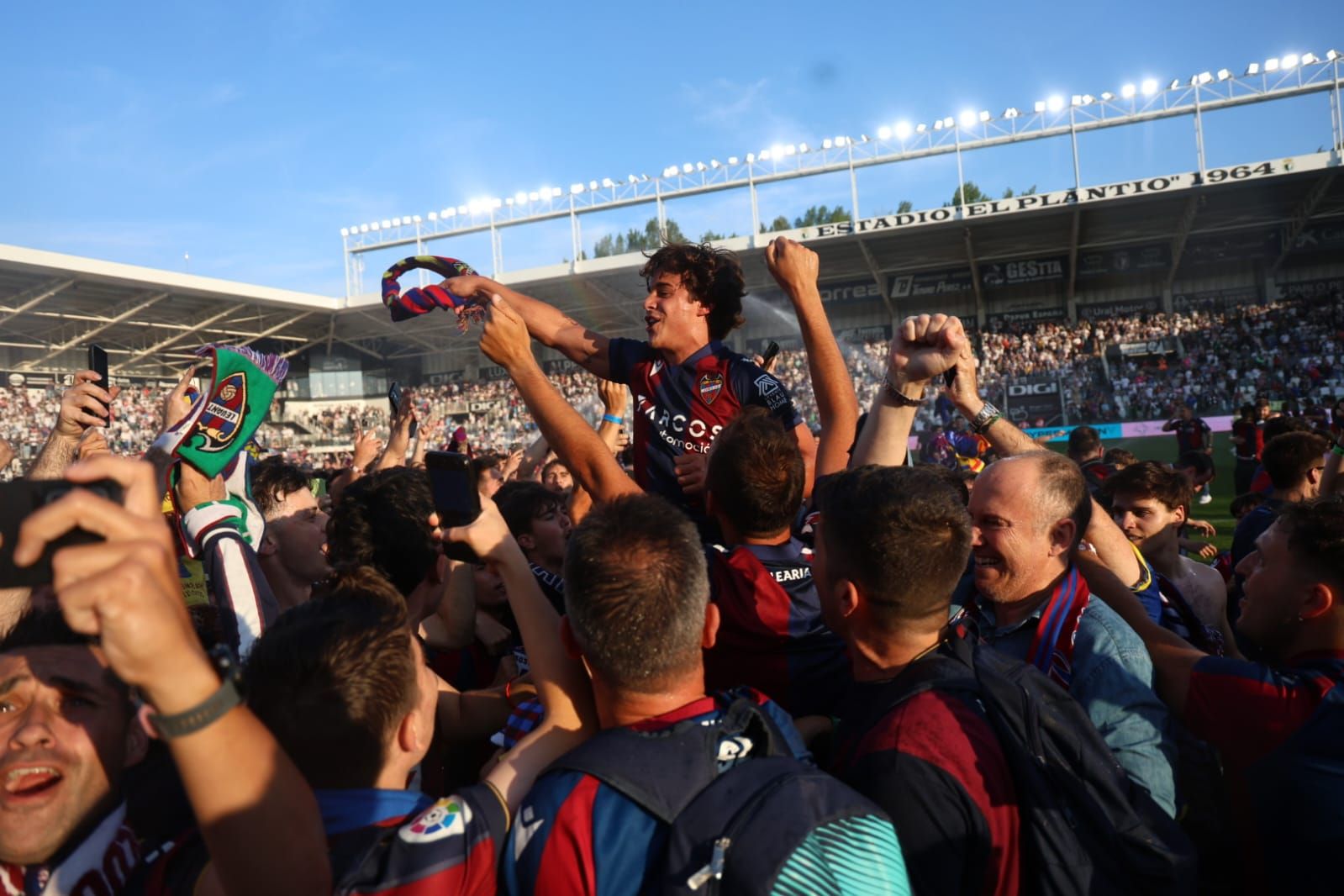 Así se ha vivido el ascenso del Levante en El Plantío