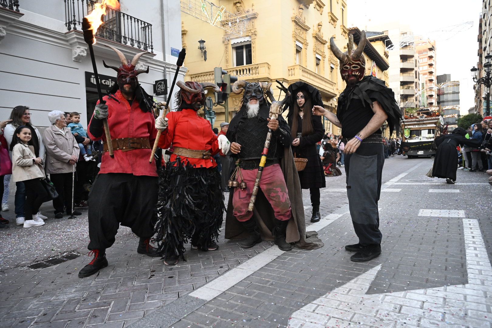 Desfile de collas y carros