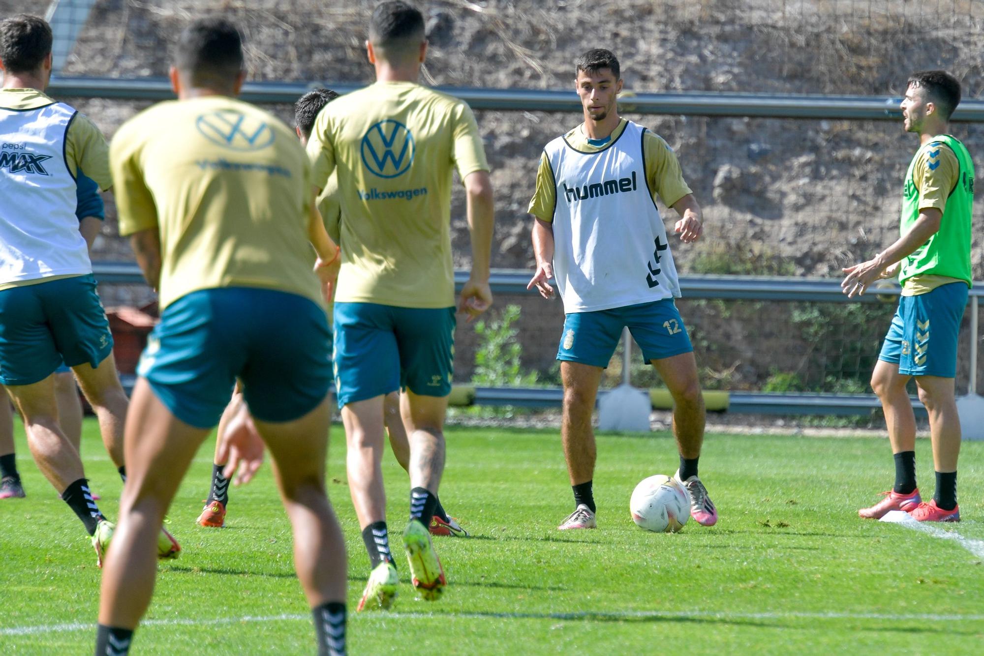 La UD retoma el trabajo en la Ciudad Deportiva tras la derrota ante el Real Zaragoza.