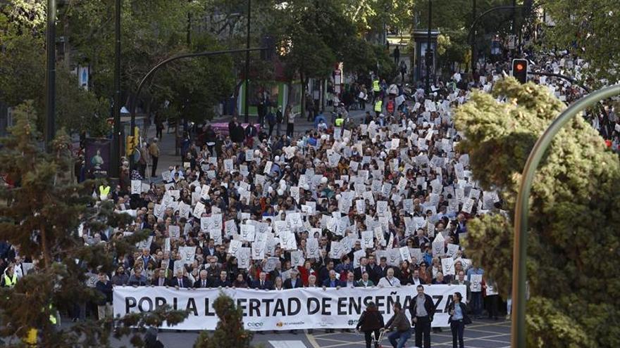 Condenan a Educación por negar conciertos a dos centros del Opus