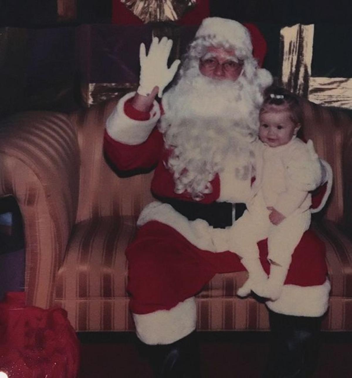 Navidad 2015: Gigi Hadid en versión 'mini'