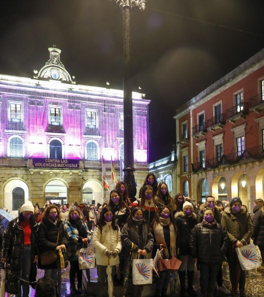 Asturias muestra su rechazo a la violencia contra las mujeres: todas las protestas por concejos