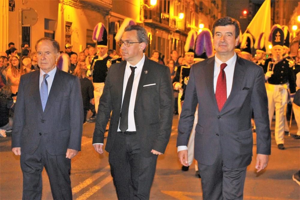 El concejal Fernando Giner también participó en la procesión el Cabanyal.