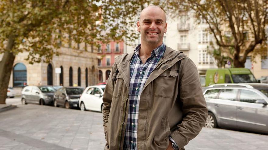 Monchu García formaliza su precandidatura a la secretaría general del PSOE de Gijón