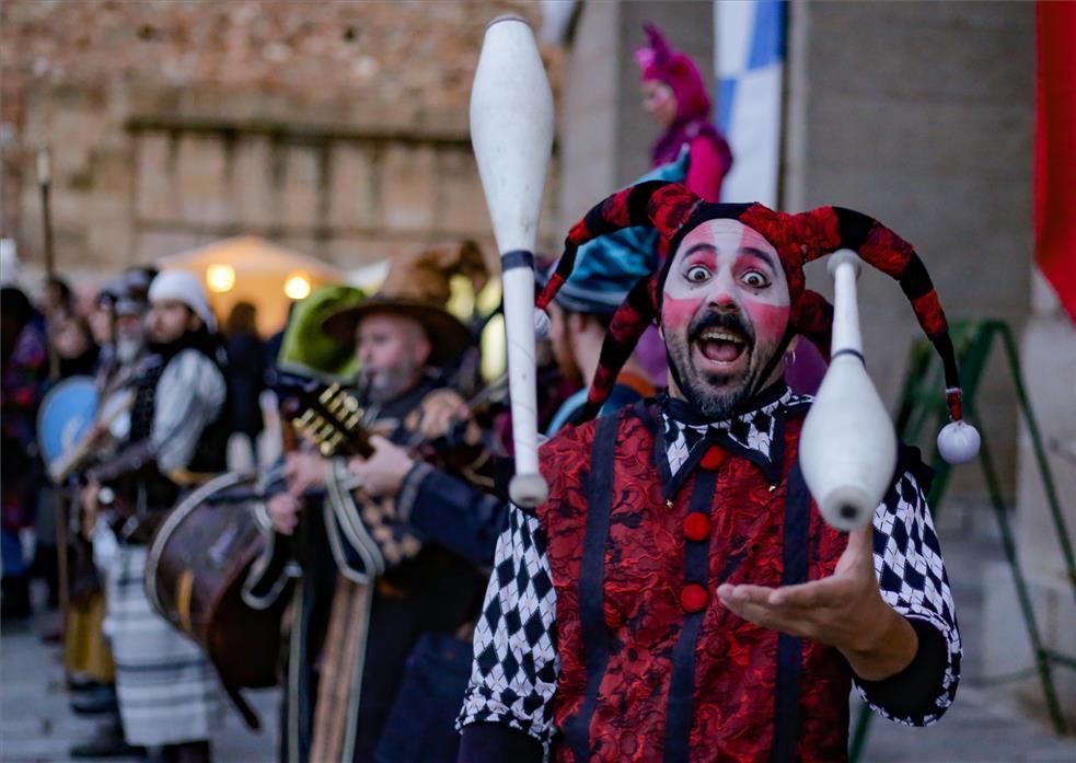 Las imágenes del arranque del Mercado Medieval de las Tres Culturas en Cáceres