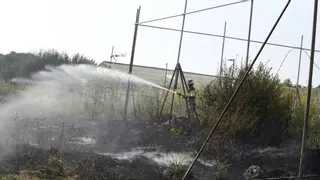Segundo fuego forestal en 24 horas en el entorno de Os Rosales