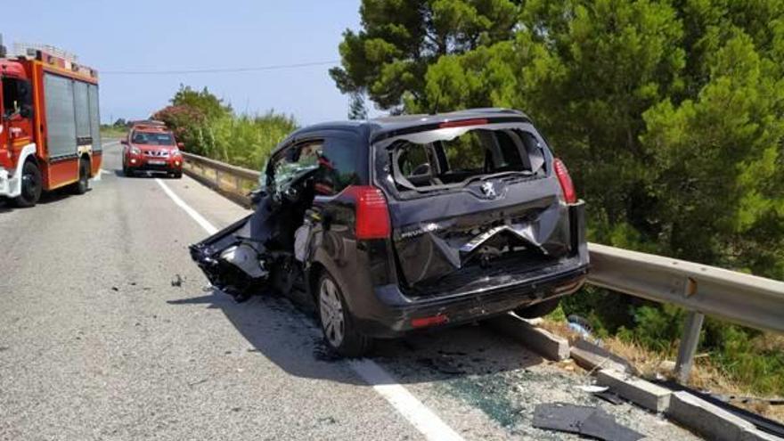 El estado en el que quedó uno de los coches siniestrados.