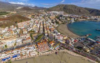 La prohibición del uso residencial en las zonas turísticas llega al Parlamento