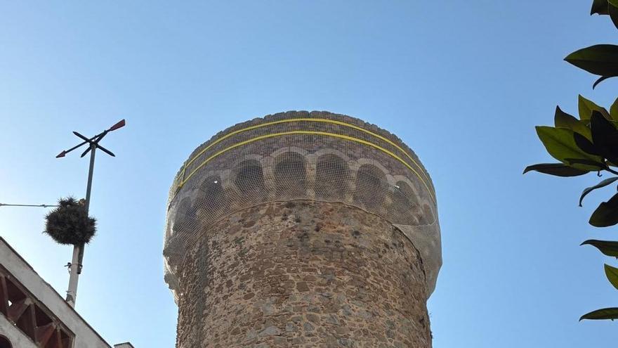 Tossa de Mar comença a assegurar la torre de les muralles que amenaçava col·lapse