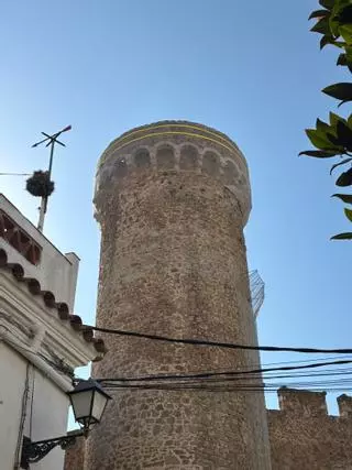 Tossa de Mar comença a assegurar la torre de les muralles que amenaçava col·lapse