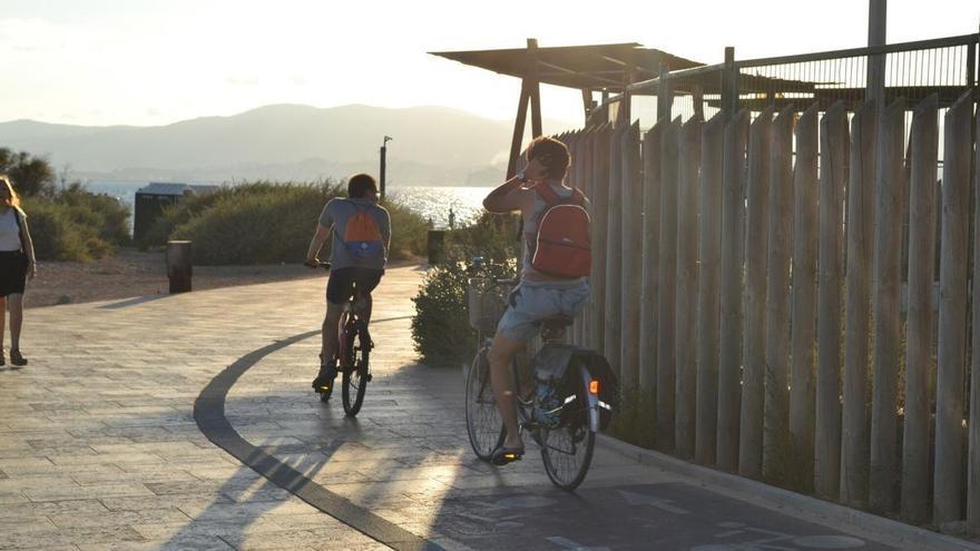 La ruta ciclista familiar perfecta para el fin de semana: un recorrido entre Pirámides y Rivas Vaciamadrid rodeado de naturaleza