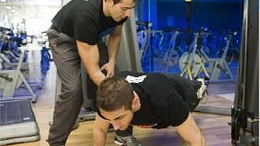 Entrenamiento personal mediante TRX.