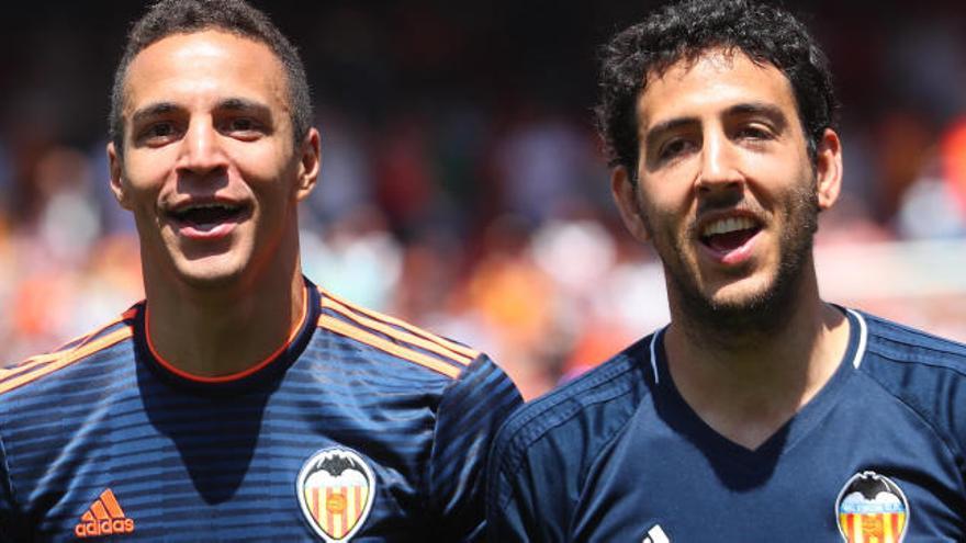 Nueva camiseta: El Valencia CF presenta la camiseta del Centenario