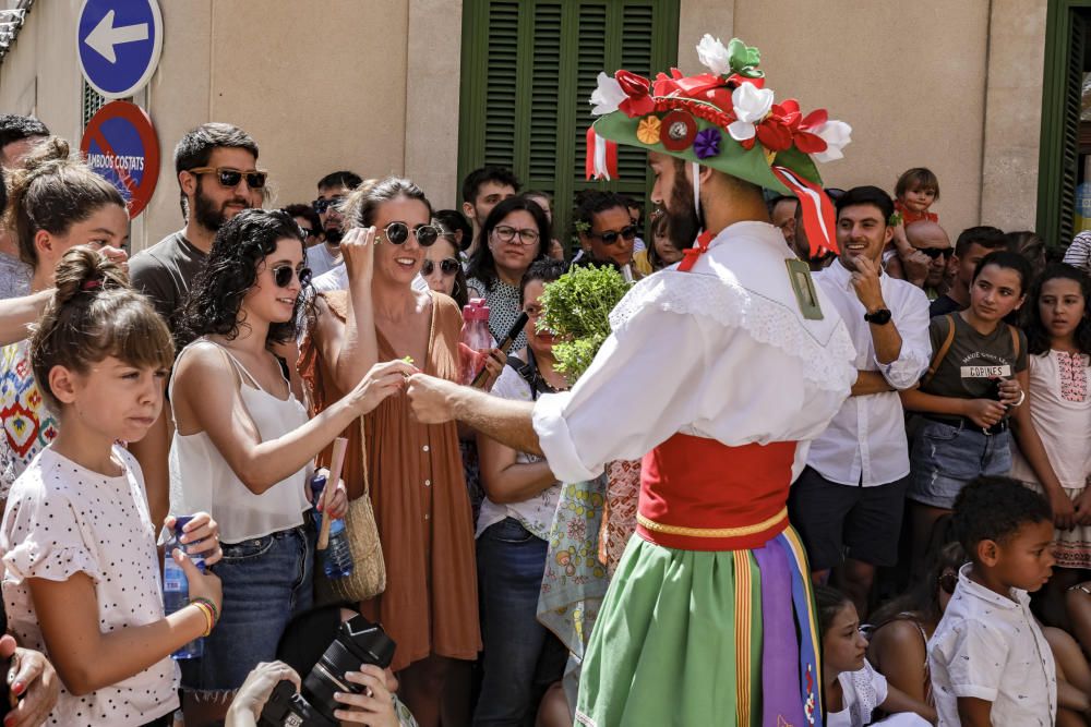 'Cossiers' con esencia del pueblo para loar al patrón