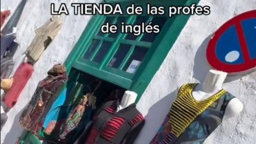 La tienda de Canarias donde se visten las profesoras de inglés y que se ha vuelto viral