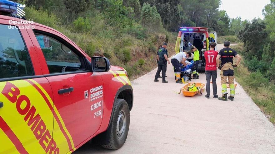 Soccorrono un ciclista ferito a Cabanes