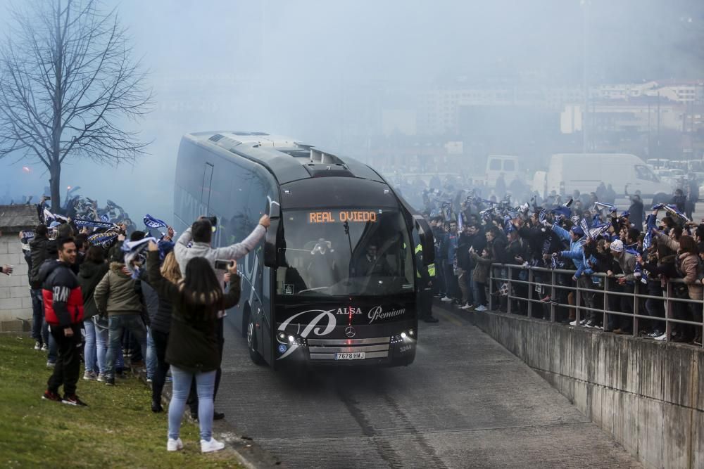 La afición de Oviedo recibe al equipo