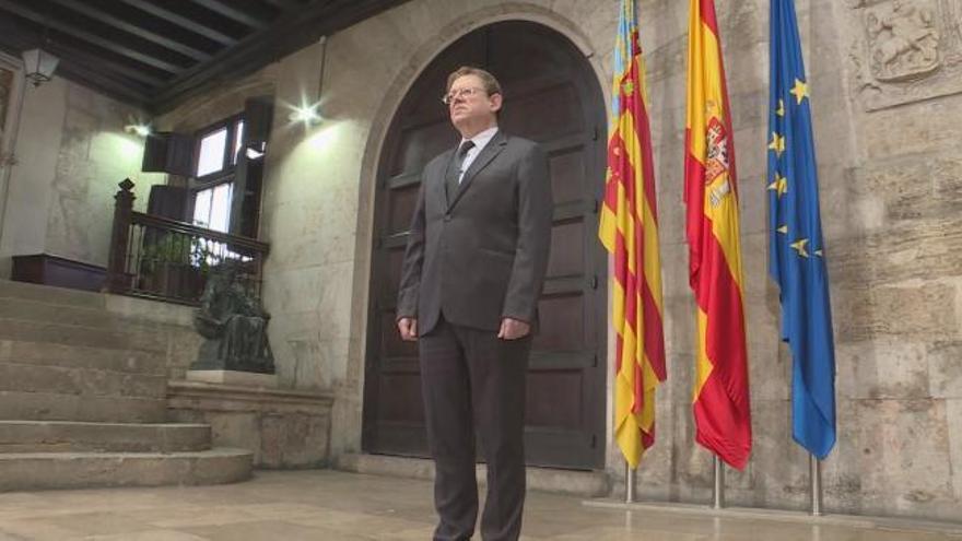 Minuto de silencio del president de la Generalitat Ximo Puig