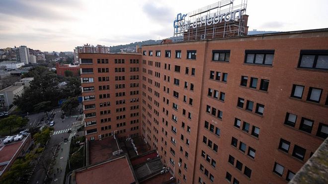 Fachada del Hospital VallHebron