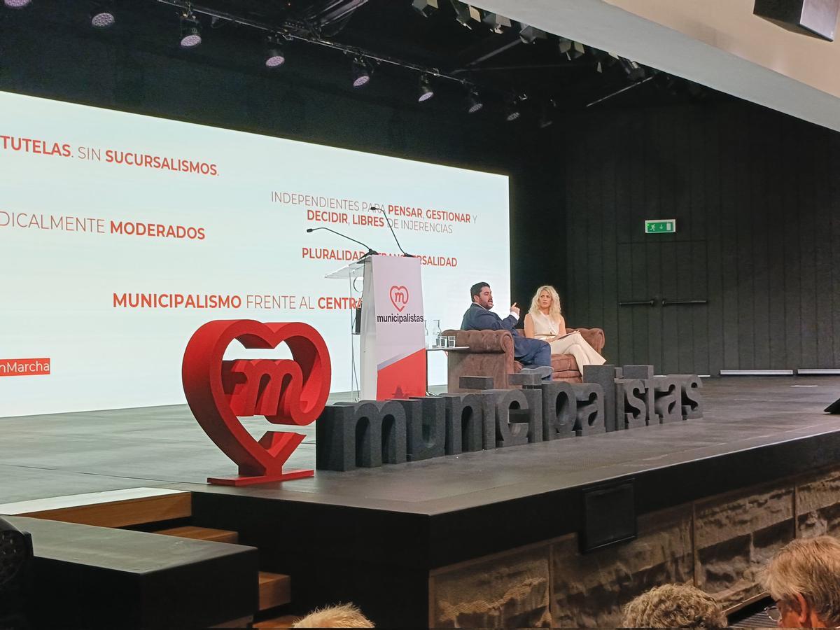 El alcalde de Nules y presidente de Unión Municipalista, David García, durante el segundo encuentro en Madrid.