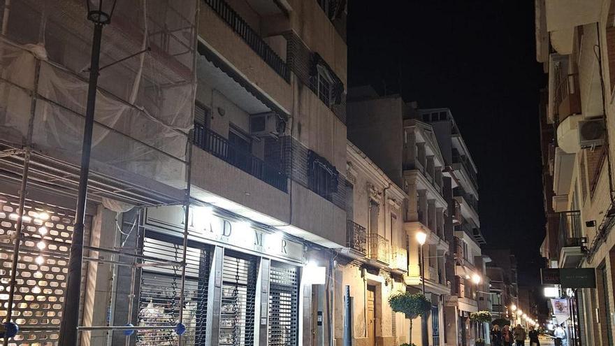 Comerciantes de la calle Pintor Picasso de San Vicente, tras el robo con un cuchillo: 