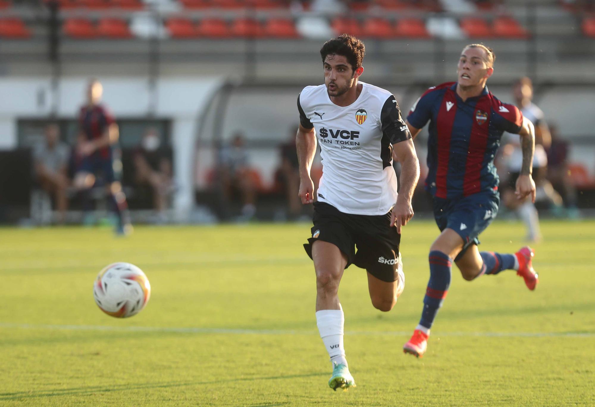 El Derbi Valencia - Levante, en imágenes