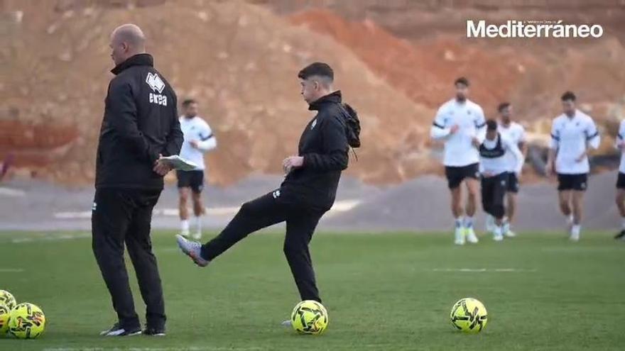 Video | Entrenamiento del CD Castellón, sin Serpeta y con los últimos fichajes