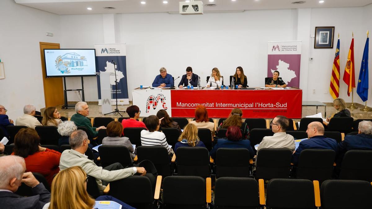 La vicepresidenta Yolanda Díaz presenta el plan de empleo postdana al tercer sector