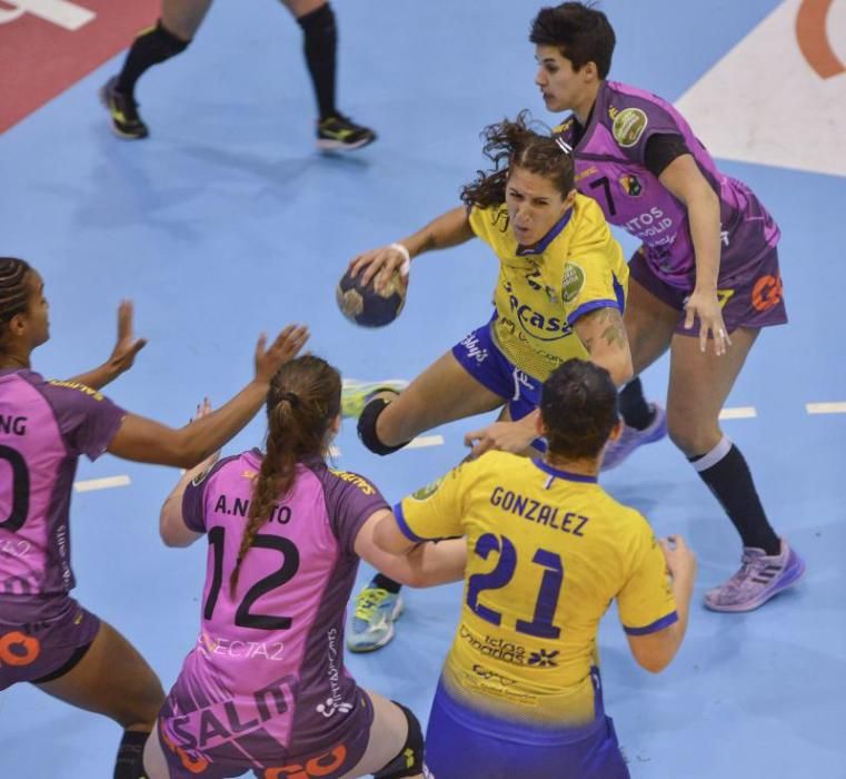 12/01/2019 LAS REMUDAS, TELDE. Balonmano Rocasa - Valladolid. FOTO: J. PÉREZ CURBELO  | 12/01/2019 | Fotógrafo: José Pérez Curbelo