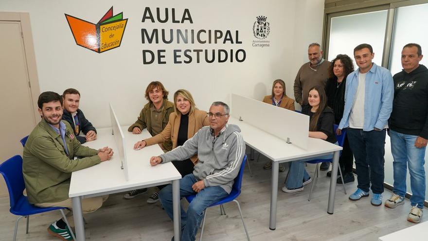 El Ayuntamiento abre en Canteras un aula de estudio que se suma a las ocho que ya funcionan en Cartagena