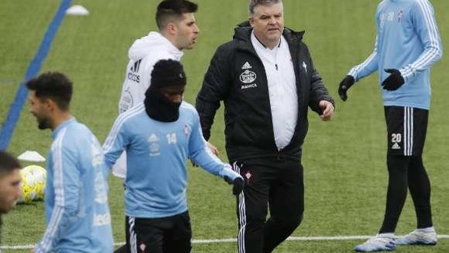 Onésimo se estrena en el banquillo de Barreiro