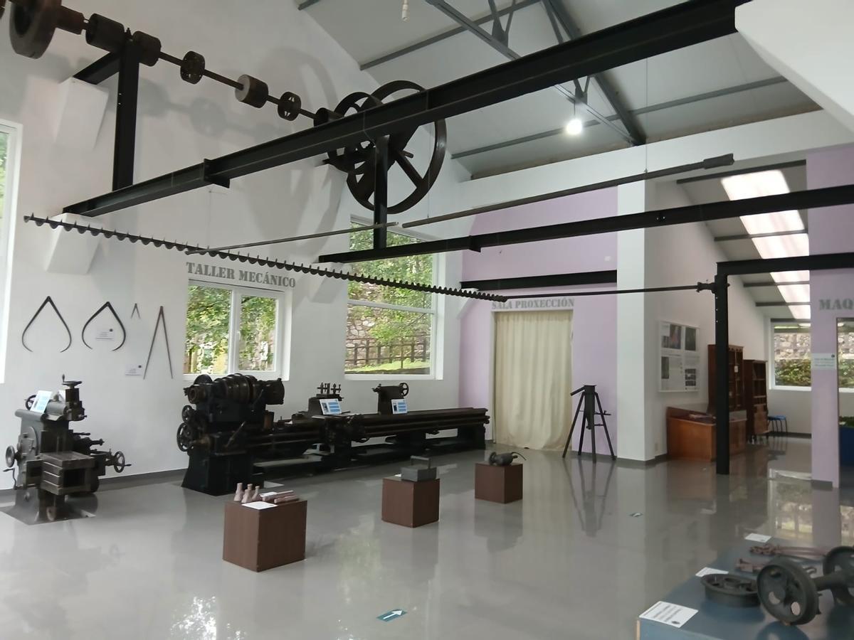 Utensilios del antiguo taller mecánico.