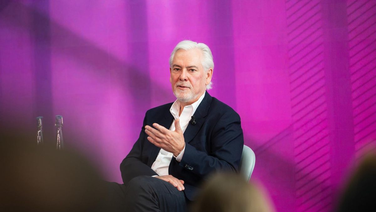 El consejero delegado de Philip Morris International (PMI), Jacek Olczak, durante el encuentro 'Technovation' organizado por la multinacional en su centro de I+D+i conocido como 'El Cubo', en Neuchâtel (Suiza), a 27 de mayo de 2025.