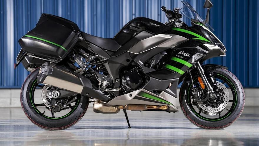 Kawasaki Ninja Z1000SX; Turismo deportivo