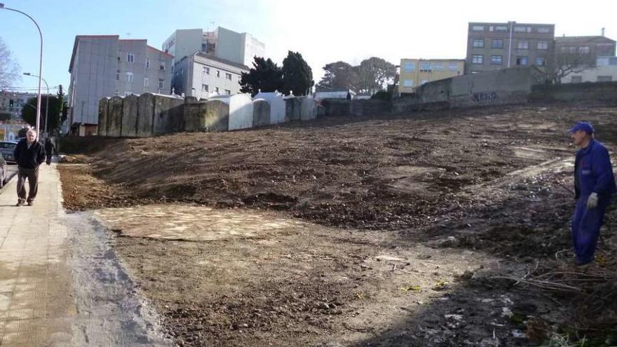 Demoliciones, como las de los chalés en Perillo (Oleiros) en 2015, también serán revisadas en esta inspección.