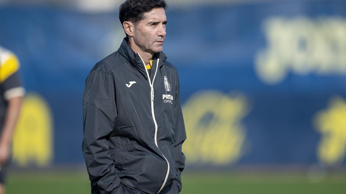 Marcelino, durante el entrenamiento de este viernes.