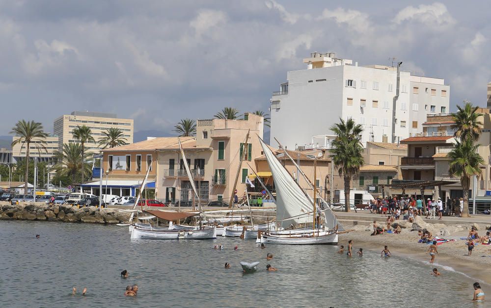 La vela latina navega por el Molinar