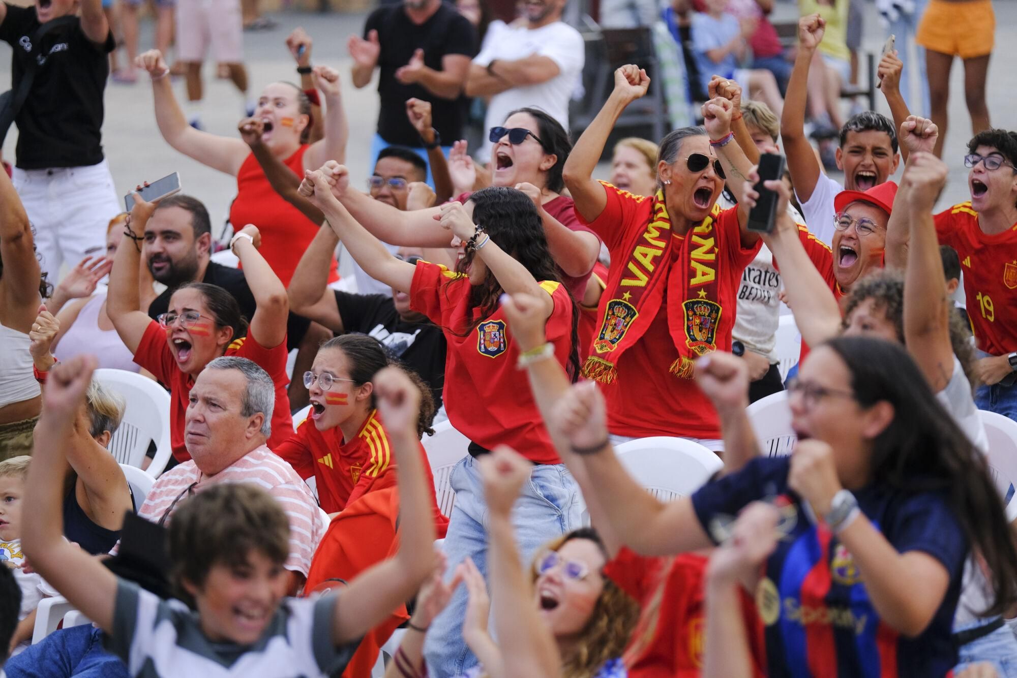 Ambiente de la final de la Eurocopa femenina de fútbol 