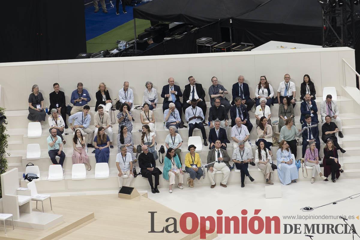 Viaje papa León XIV/Encuentro diocesano en el Santiago Bernabéu_005
