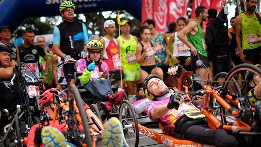 Salida de la maratón y media maratón handbike de Santa Cruz.