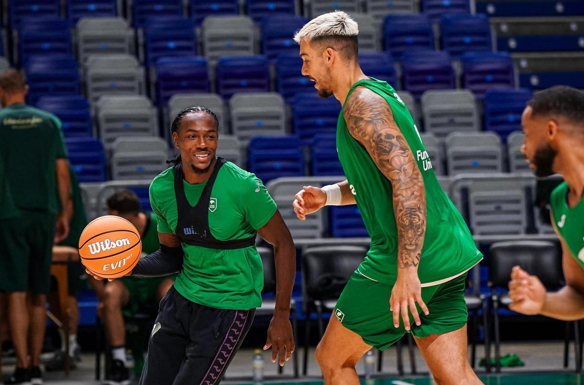 Primer entrenamiento del Unicaja en el Carpena en la temporada 26/27