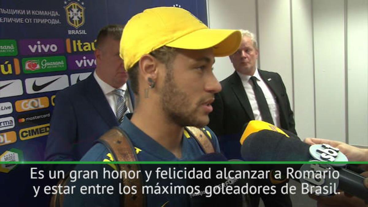 Neymar: No quiero ser mejor que Romario