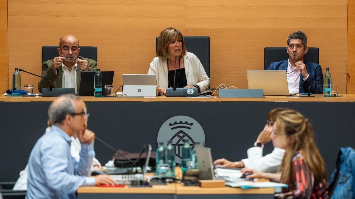 Núria Marín preside su último Pleno ordinario antes de dejar la alcaldía de L'Hospitalet.