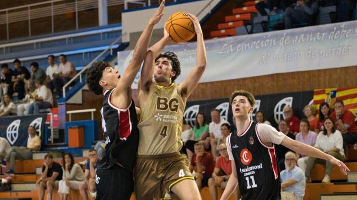 Girona U18 Falls 77-67 to Zaragoza in Debut Spanish Junior Championship Match Despite Strong Start and Late Comeback Attempt
