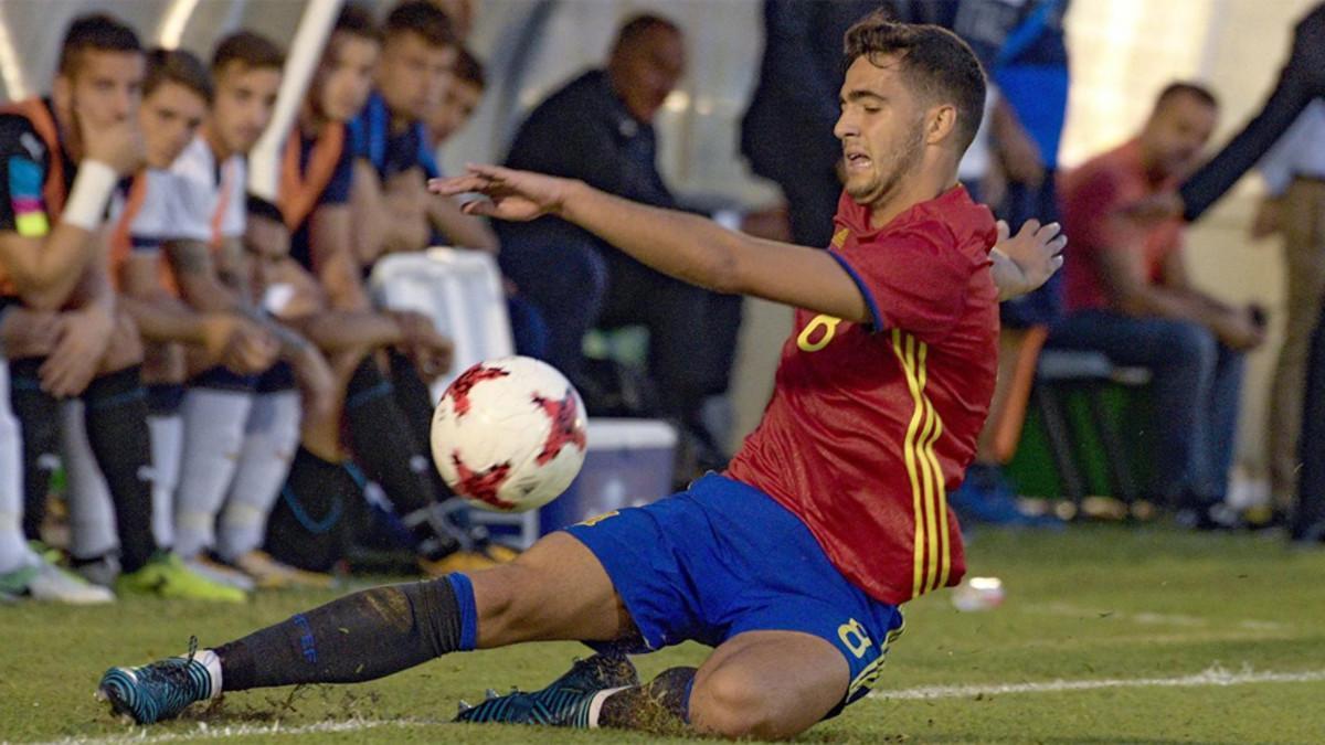 Merino, internacional sub-21 con España, seguirá en el Newcastle