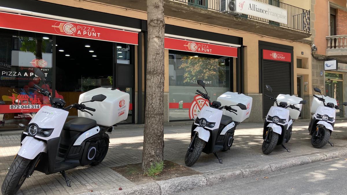 A banda del servei a la botiga també se serveix a domicili a Girona, Salt i Sarrià de Ter.