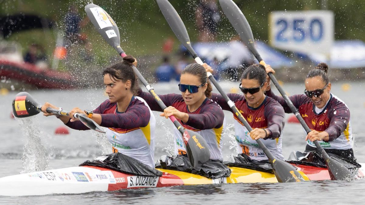 Plata del K4 femenino en la Copa del Mundo de Montreal.
