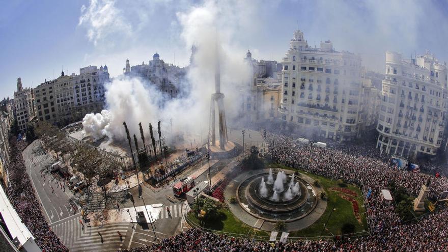 Fotografía de archivo del penúltimo día de las Fallas de 2017.