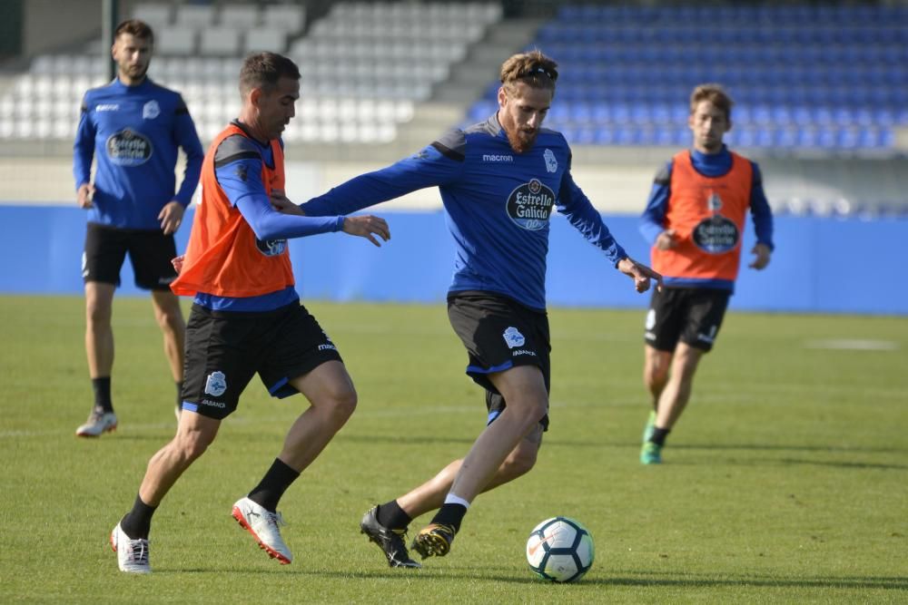 El Dépor madruga para entrenar antes del parón